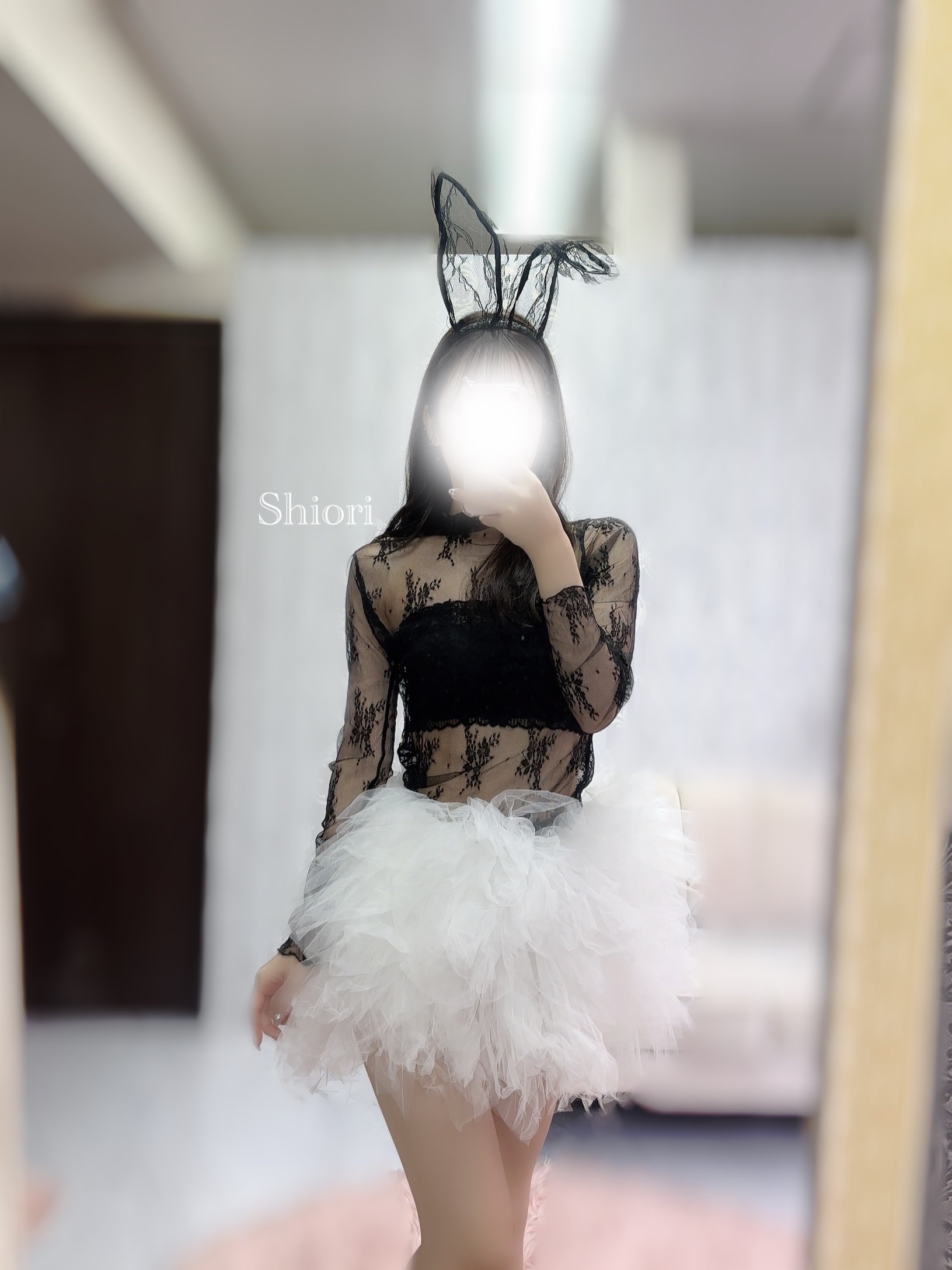 栞里-しおり-