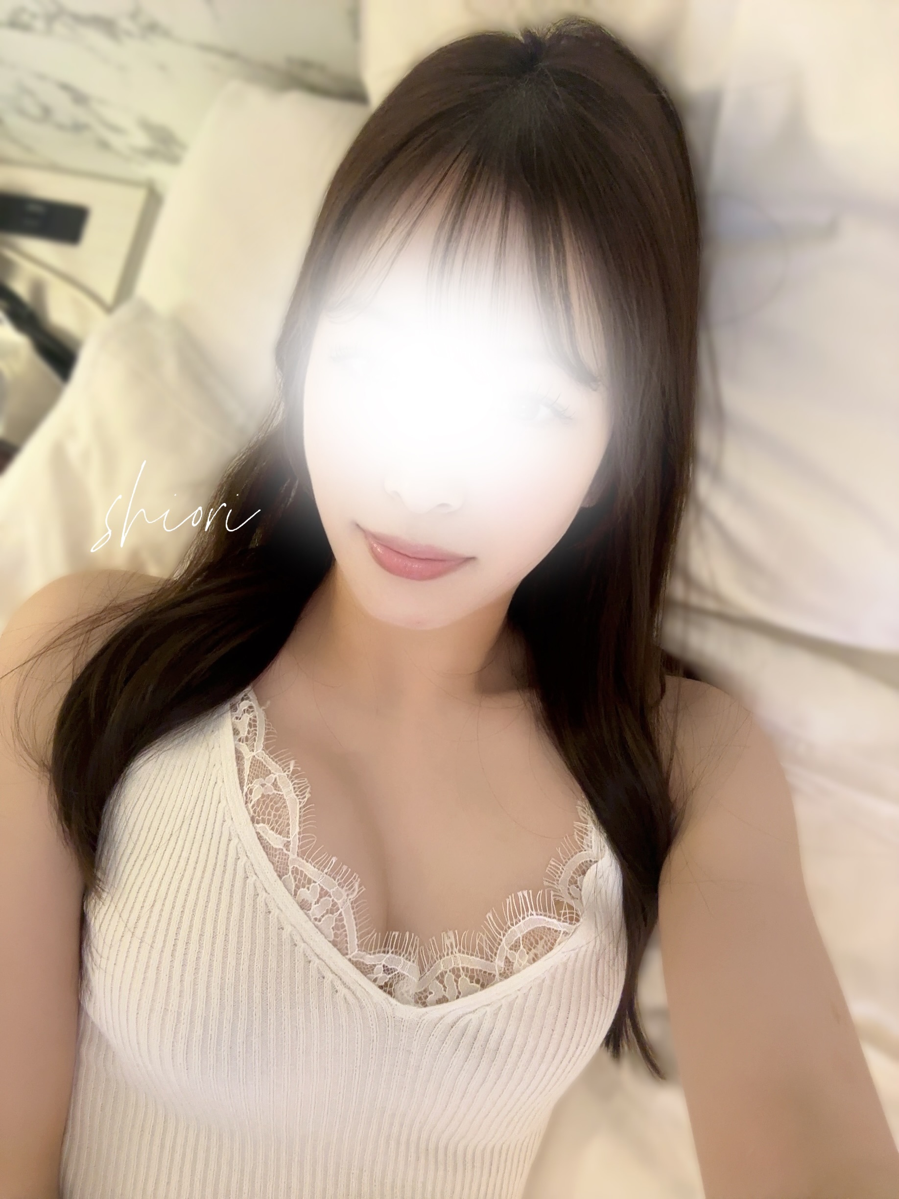 栞里-しおり-